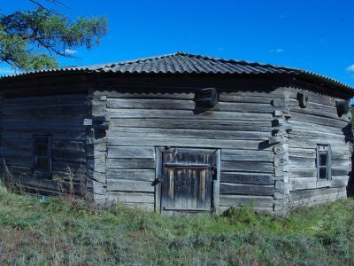 Юрта якутская Алексея Шапова (деревянная)
