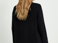 Джемпер свободного силуэта с широкими рукавами