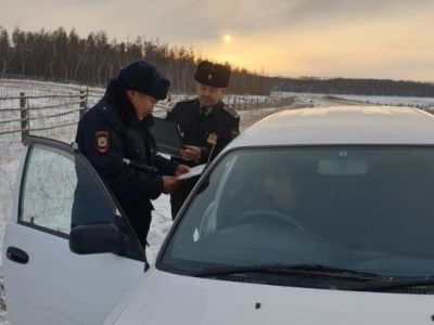 Судебные приставы и участковые полиции Усть-Алданского района посетили должников