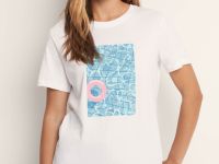 Футболка приталенного силуэта с принтом