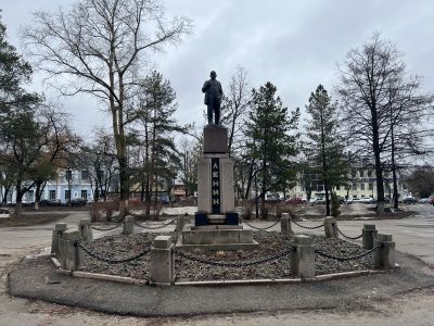 Памятник В.И. Ленину