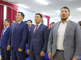 В Якутске впервые проходит конкурс мастеров отделочных работ