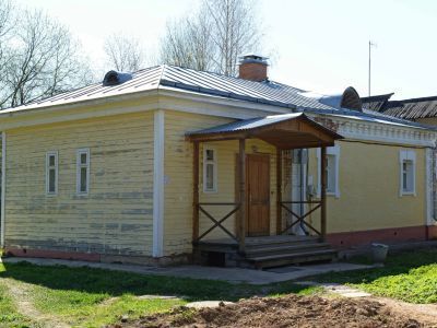 Служебная постройка