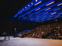 Кинотеатр Star & Mlad