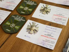 В Якутске вручили нагрудные знаки «Доброволец Донбасса» ветеранам СВО