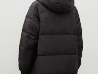 Стеганая утепленная куртка с капюшоном