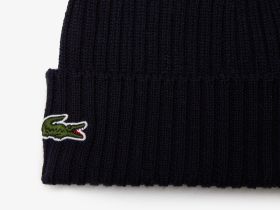Шерстяная шапка Lacoste унисекс в рубчик