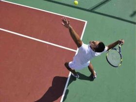 Урок тенниса