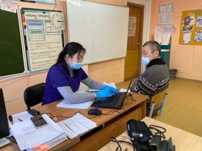 Мобильные врачи принимают население Майорского наслега Абыйского улуса ​