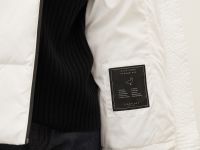 Пуховик с воротником-стойкой