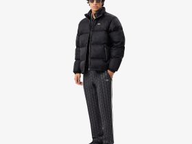 Водоотталкивающая короткая куртка Lacoste с монограммой