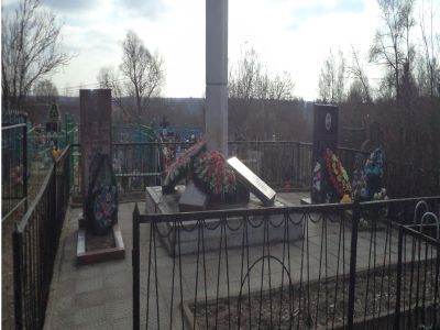 Братская могила воинов Советской Армии, погибших в 1944 г.