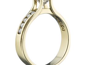 Кольцо из желтого золота с бриллиантами э0301кц09150600
