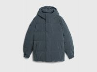 Утеплённая куртка с капюшоном из фактурной ткани, Серый