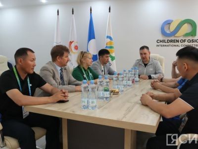 Владимир Максимов встретился с главным судьёй VIII игр «Дети Азии» Мереем Акшаловым