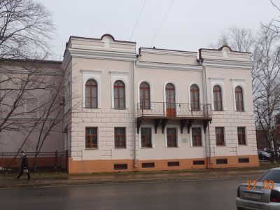 Здание, где в 1917-1918 гг. размещался штаб Красной гвардии и первый уездный комиссариат по внутренним делам