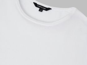 Легкий джемпер прямого кроя с коротким рукавом