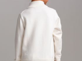 Свитер трикотажный для девочек