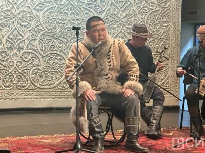 Сказители эпоса Якутии и Казахстана встретились в Алматы