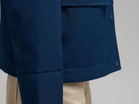 Ветровка с капюшоном свободного силуэта