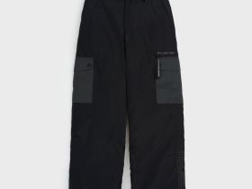 Брюки текстильные с полиуретановым покрытием для девочек