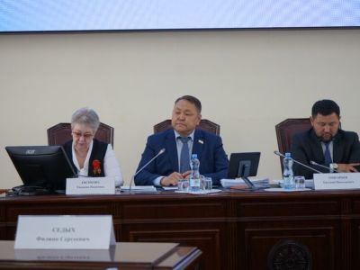 Якутская городская Дума провела шестнадцатую сессию