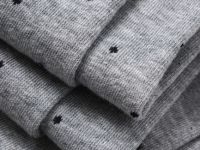 Колготки в горох, Серый