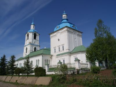 Троицкая церковь с интерьером