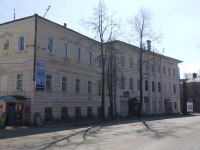 Улица Широкая