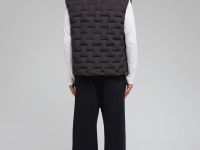 Утепленный стеганый жилет