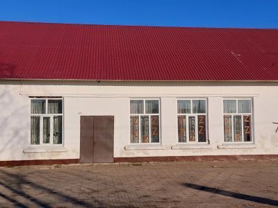 Клуб поселка Виноградного