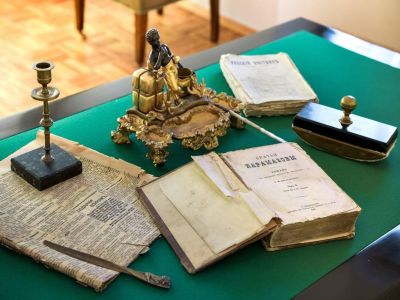 Билеты на По страницам романа Достоевского «Братья Карамазовы» (Музей романа «Братья Карамазовы») / Экскурсия | Афиша | ИнфоТаймс