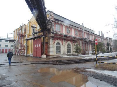 Фабрика электролитейная. Здесь была установлена первая на Урале электростанция