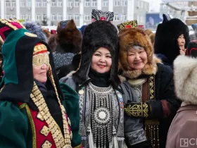 В Якутске состоялось шествие народных мастеров в национальных костюмах