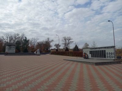 Обелиск воинам-односельчанам - участникам гражданской и Великой Отечественной войн