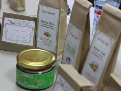 Духи, пряники и косметика из прополиса. Что производят в школьных бизнес-инкубаторах Якутии