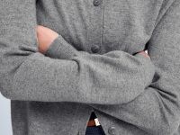 Кардиган прямого силуэта с округлым вырезом