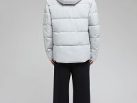 Стеганая куртка с капюшоном