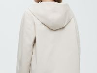 Ветровка с капюшоном свободного силуэта