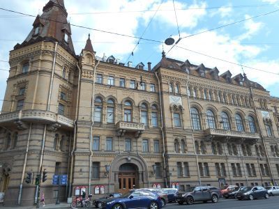 Общее Офицерское собрание Армии и Флота с дворовыми флигелями