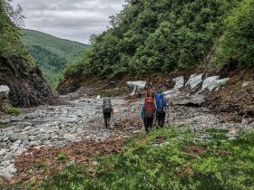 «В горах Семи Хребтов. Водопады хребта Сэттэ Дабан»