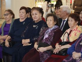 В Якутске открылась выставка-смотр по плетению из конского волоса