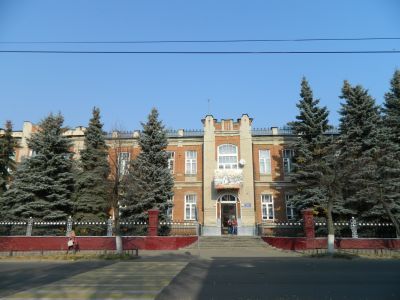 Бывшая женская гимназия