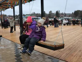 От инициативы жителей к новому общественному пространству: в Беченче открыли современный сквер