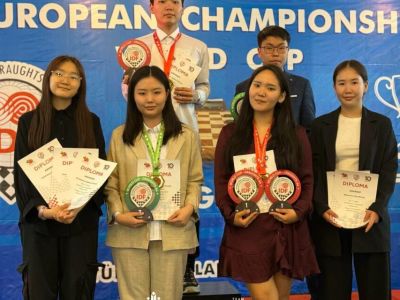 Брат и сестра Большаковы стали победителями Кубка мира по шашкам