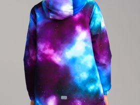 Куртка текстильная с полиуретановым покрытием для девочек (ветровка)