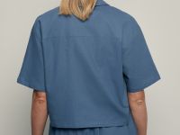 Укороченная блузка из хлопка и льна