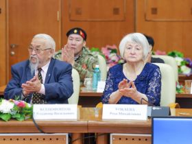 Глава Якутии вручил государственные награды