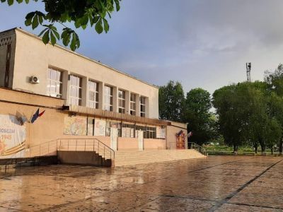 Культурно-досуговый центр «Ладожский»