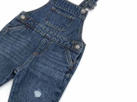 Полукомбинезон джинсовый для маленького мальчика